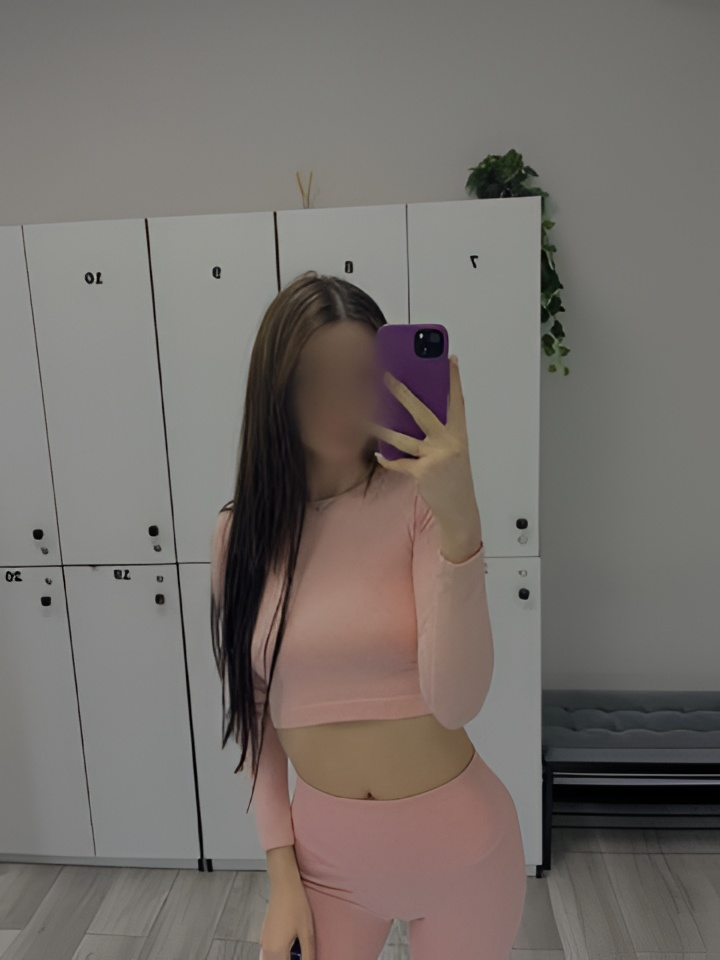 Амалия привлекальеная девушка из Горок ленинских цена от 3000 руб