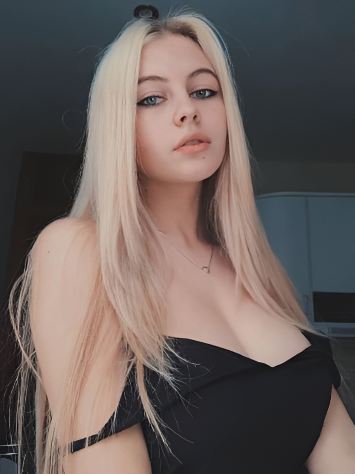 Далия привлекальеная девушка из Горок ленинских цена от 3000 руб