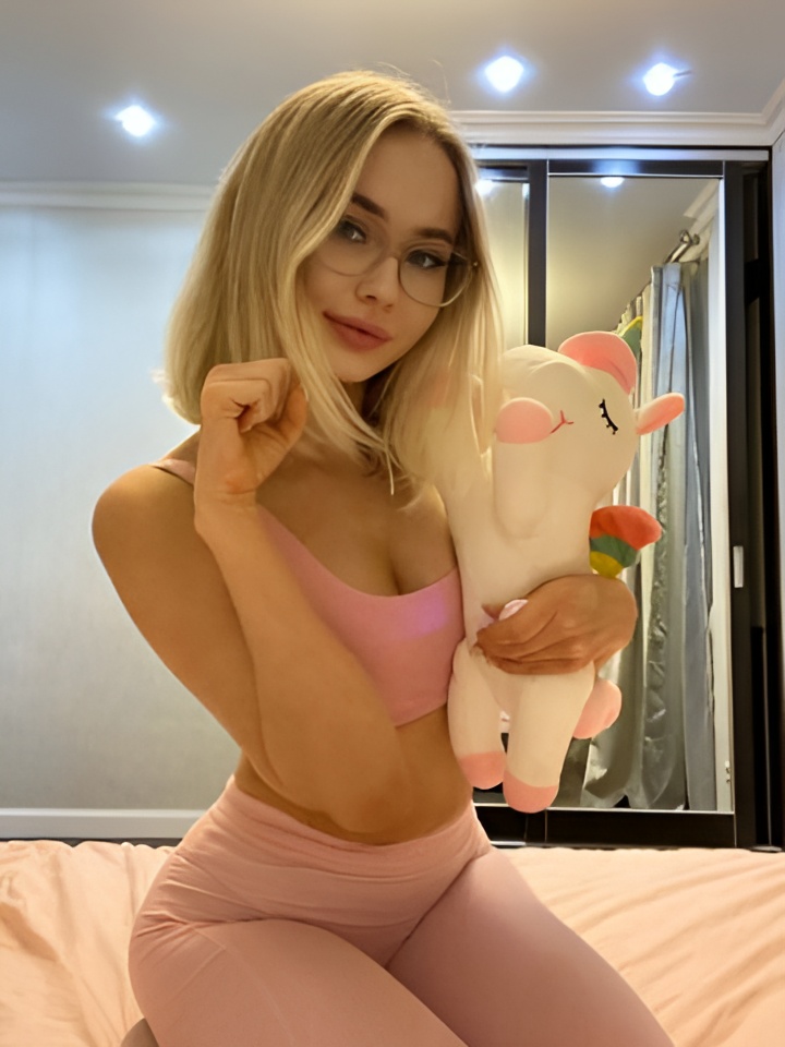 Диана привлекальеная девушка из Горок ленинских цена от 4000 руб