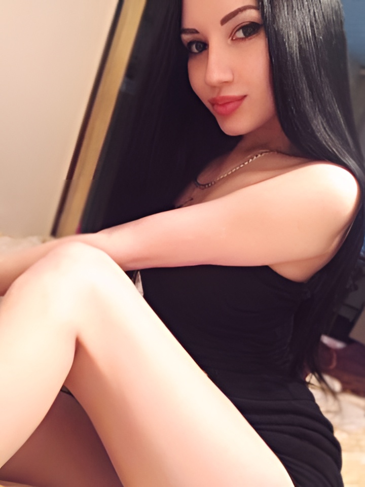 Елена привлекальеная девушка из Горок ленинских цена от 10000 руб