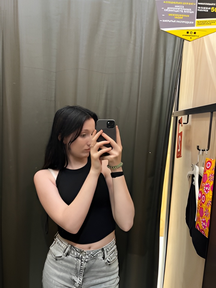 Лина привлекальеная девушка из Горок ленинских цена от 2500 руб