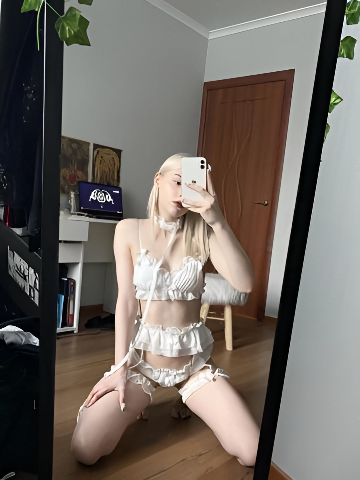 Мальвина привлекальеная девушка из Горок ленинских цена от 5000 руб