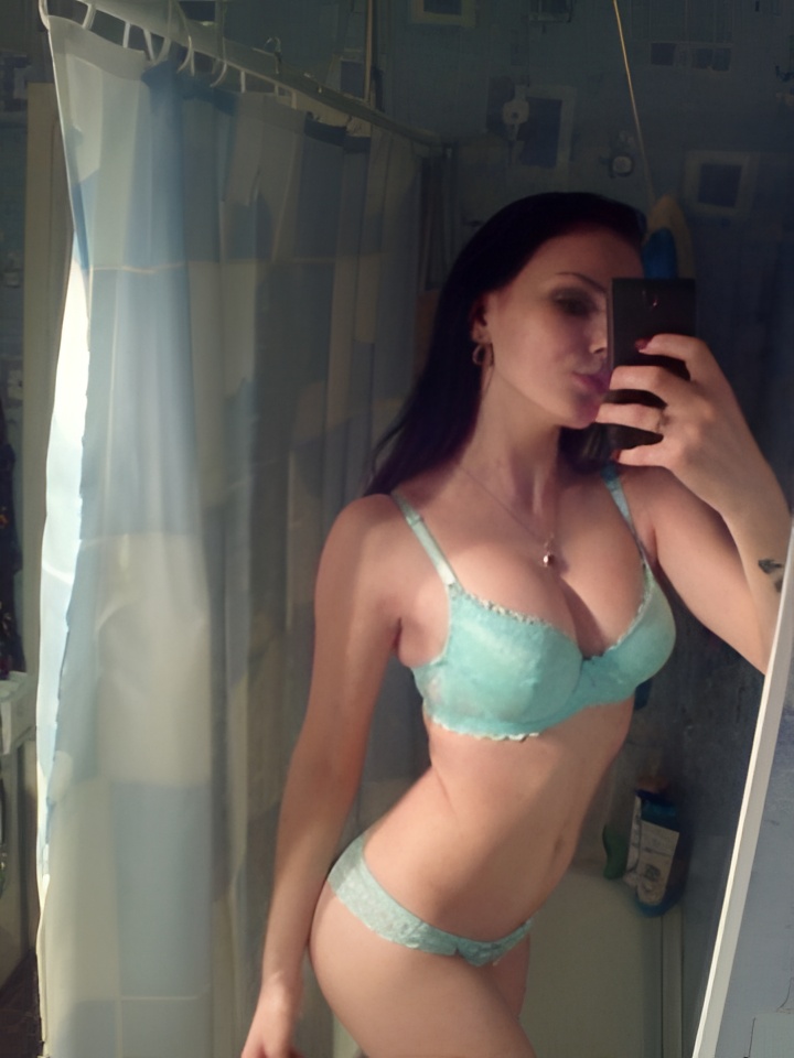 Виргиния привлекальеная девушка из Горок ленинских цена от 2500 руб