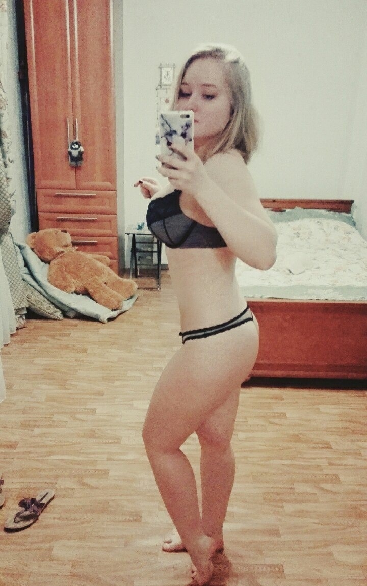 Лена привлекальеная девушка из Горок ленинских цена от 3000 руб