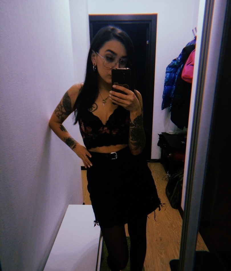 Инна привлекальеная девушка из Горок ленинских цена от 3500 руб