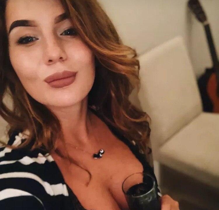 Стася привлекательная девушка из Горок ленинских цена от 3500 руб