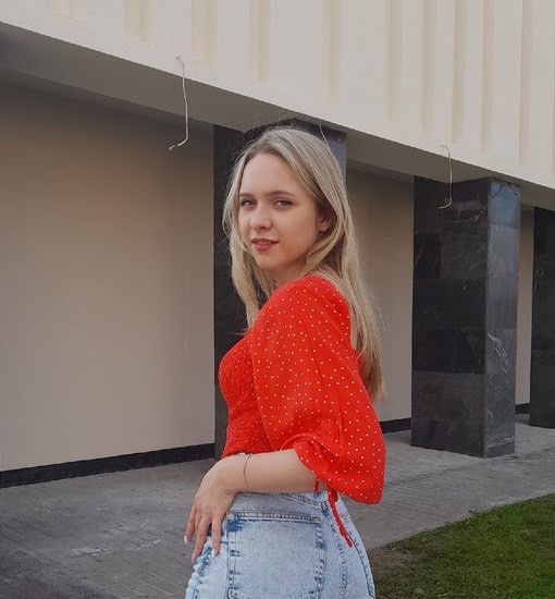 Юлия привлекальеная девушка из Горок ленинских цена от 3000 руб