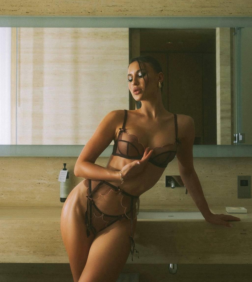 Марфа привлекальеная девушка из Горок ленинских цена от 12000 руб