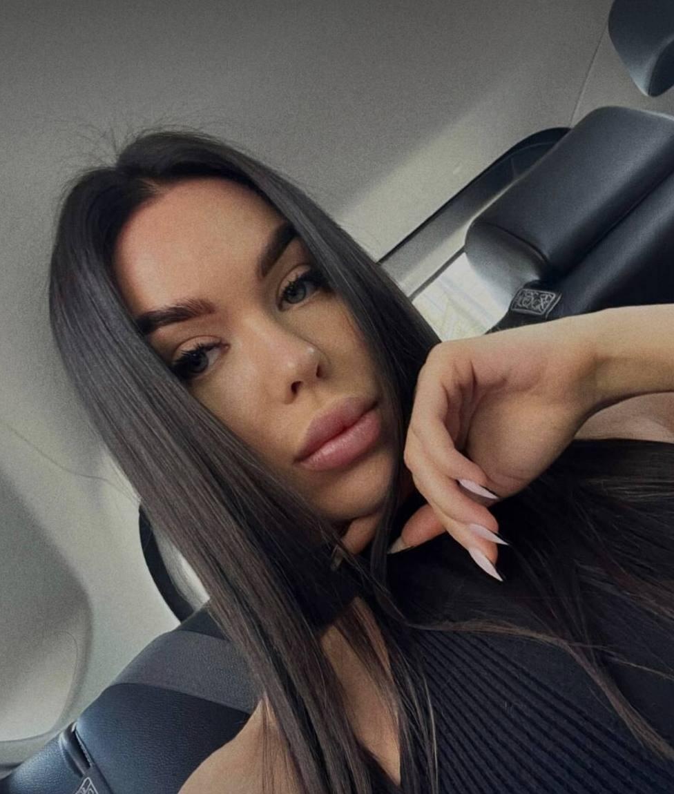 Наташа привлекальеная девушка из Горок ленинских цена от 8000 руб