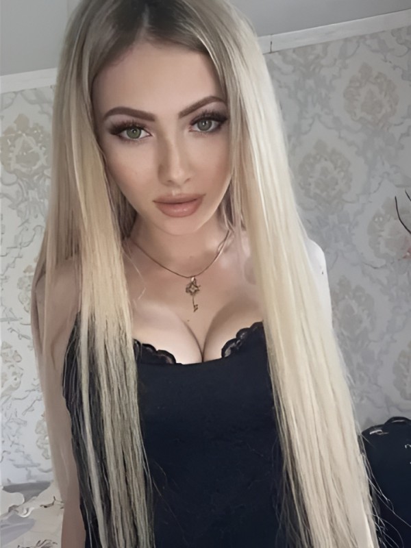 Вероника привлекательная девушка из Горок ленинских цена от 5000 руб