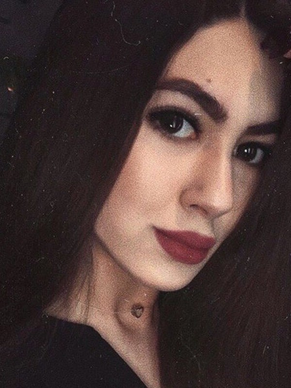 Людмила привлекательная девушка из Горок ленинских цена от 3000 руб