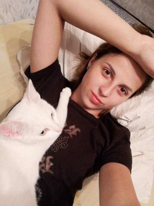 Рая привлекательная девушка из Горок ленинских цена от 3500 руб